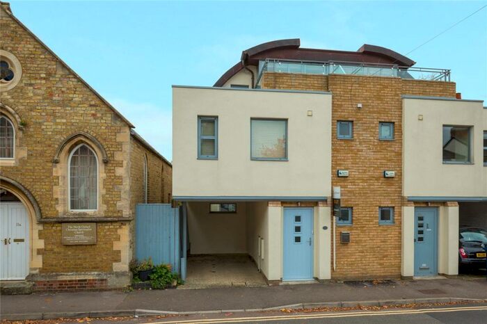 5 Bedroom Semi-Detached House To Rent In Middle Way, Summertown, OX2