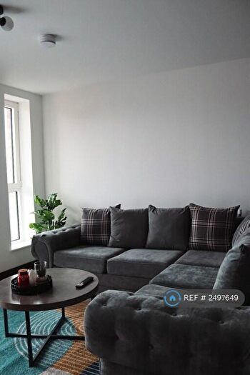 2 Bedroom Flat To Rent In Caxton Road, London, N22