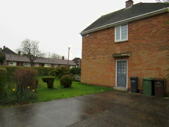 3 Bedroom House To Rent In Fernhill Road, Solihull, B92