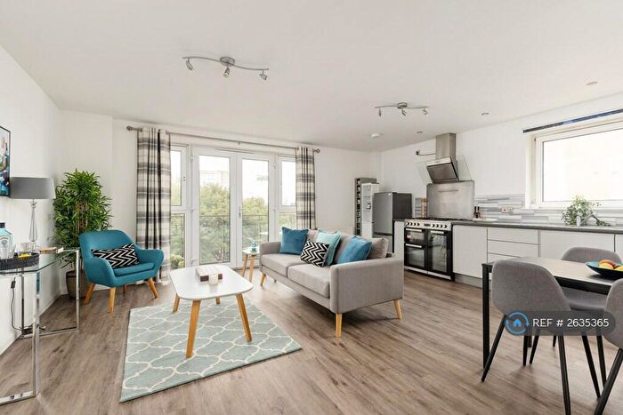 2 Bedroom Flat To Rent In Lindsay Road, Edinburgh, EH6