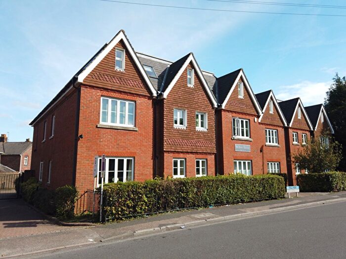 2 Bedroom Flat To Rent In Ifield Road, Crawley, RH11