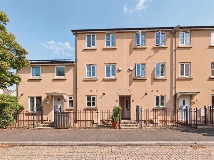 4 Bedroom Town House For Sale In Wood Mead, Cheswick Village, Bristol, BS16