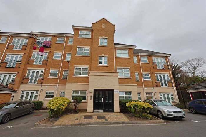 2 Bedroom Apartment To Rent In Warren Way, Edgware, Greater London, HA8