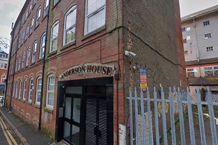 Studio To Rent In Butt Close Lane, Leicester, LE1