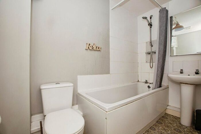 1 Bedroom Apartment For Sale In Yorkshire Street, Blackpool, FY1
