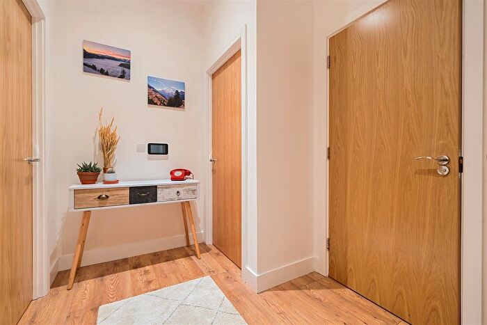 1 Bedroom Flat To Rent In Santina Apartments, Cherry Orchard Road, Croydon, CR0