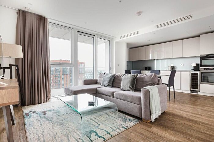 1 Bedroom Apartment To Rent In Nine Elms Lane, London, SW11