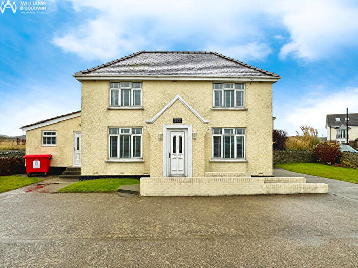 4 Bedroom Detached House For Sale In Lon St. Ffraid, Trearddur Bay, Anglesey, LL65