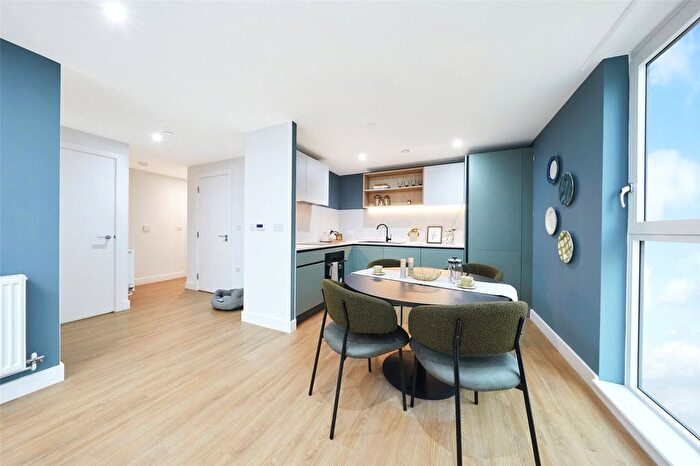 1 Bedroom Flat To Rent In Stafford Yard, Bristol, BS3