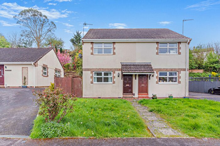 3 Bedroom Semi Detached House For Sale In Embury Close, Kingskerswell, TQ12
