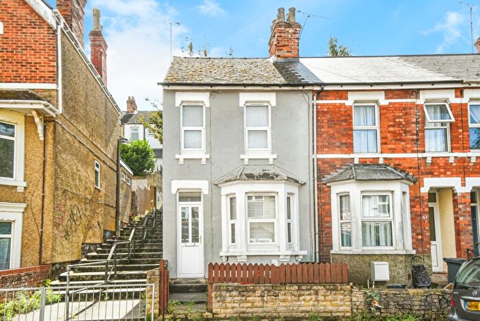 2 Bedroom End Of Terrace House For Sale In Dixon Street, Swindon, Wiltshire, SN1