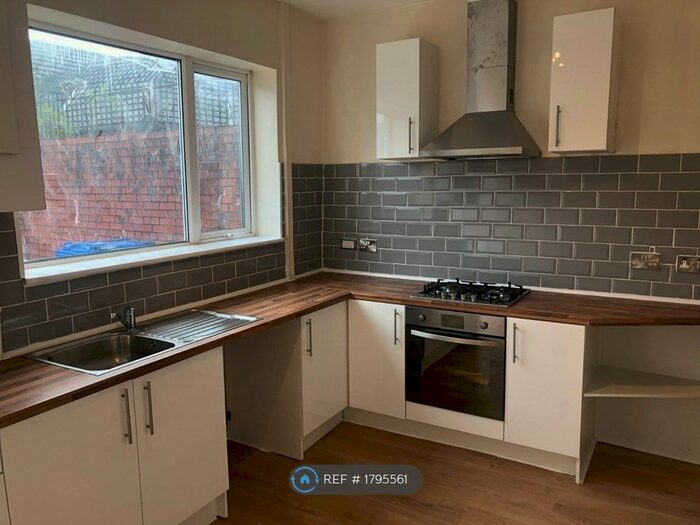 3 Bedroom Terraced House To Rent In Wolsey Street, Radcliffe, Manchester, M26