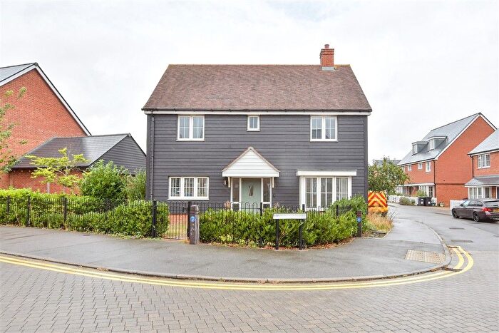 4 Bedroom Detached House For Sale In Keepers Cottage Lane, Wouldham, Rochester, Kent, ME1