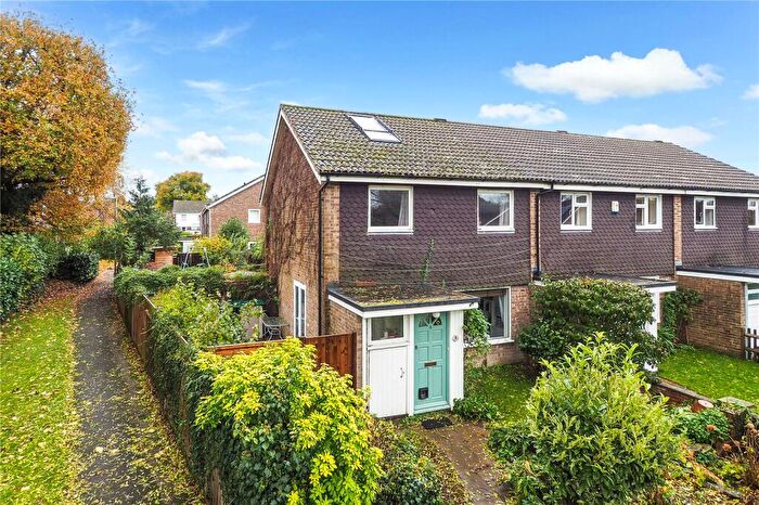 4 Bedroom End Of Terrace House For Sale In Butser Walk, Petersfield, Hampshire, GU31
