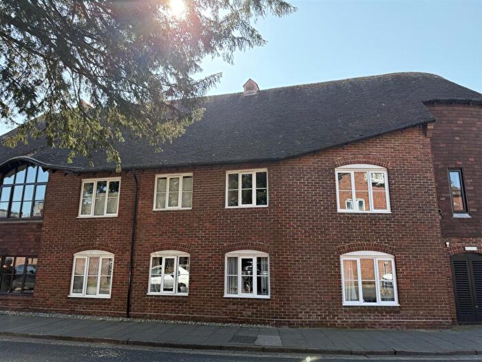 1 Bedroom Retirement Property For Sale In St. Cyriacs, Chichester, PO19