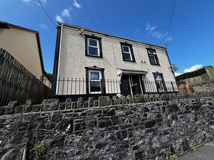 3 Bedroom Semi-Detached House To Rent In Old Llanstephan Road, Johnstown, Carmarthen, SA31