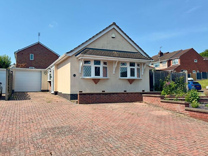2 Bedroom Detached Bungalow For Sale In Newstead Avenue, Leicester, LE3