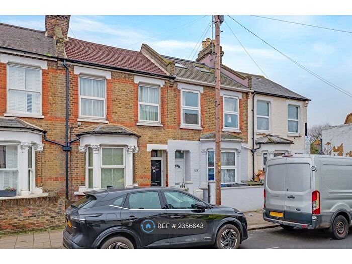 4 Bedroom Terraced House To Rent In Fountain Road, London, SW17