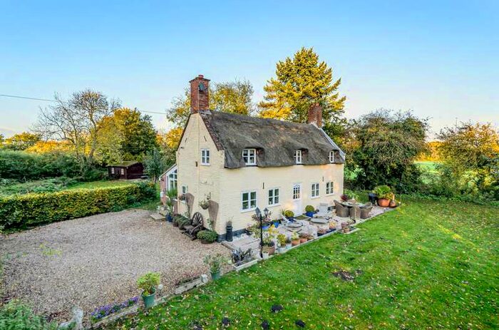 2 Bedroom Detached House For Sale In The Thatched Cottage, Manor Farm, Kerdiston, Norfolk, NR10