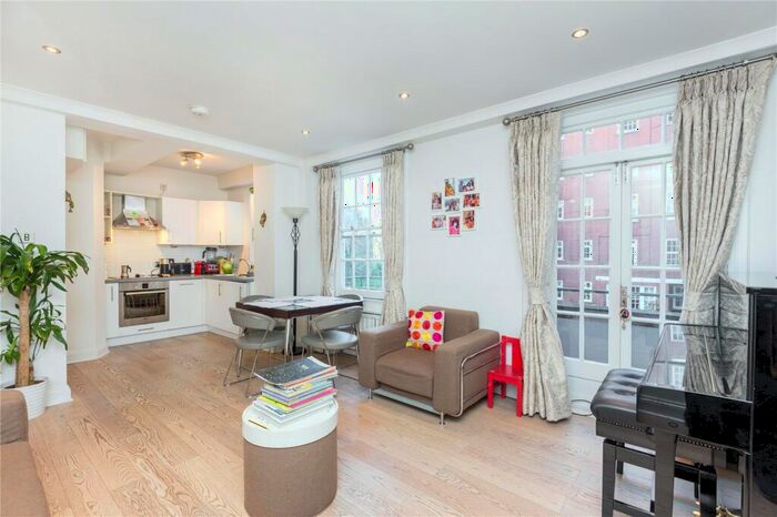 2 Bedroom Flat To Rent In Apsley House, - Finchley Road, NW8