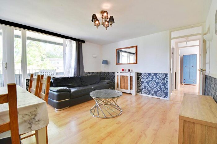 2 Bedroom Apartment To Rent In Wood View, Hemel Hempstead, Hertfordshire, HP1