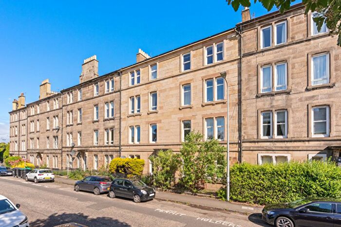 2 Bedroom Flat For Sale In / Murieston Crescent, Dalry, Edinburgh, EH11