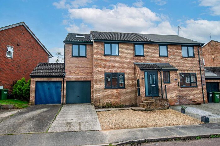 4 Bedroom Semi Detached House For Sale In Ashcombe Crescent, Bristol, BS30