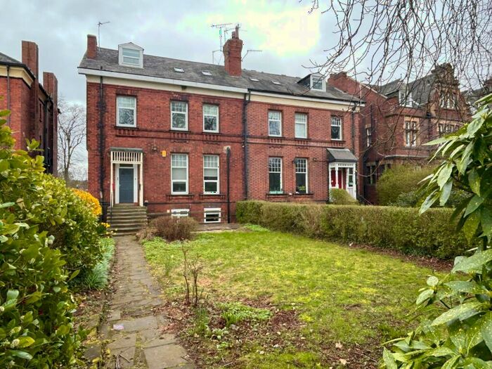 2 Bedroom Flat To Rent In Otley Road, Far Headingley, Leeds, LS16