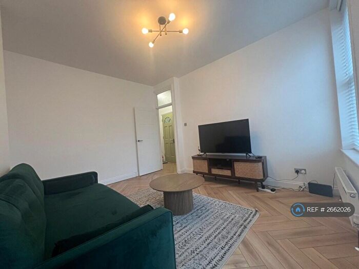 1 Bedroom Flat To Rent In Amersham Road, London, SE14