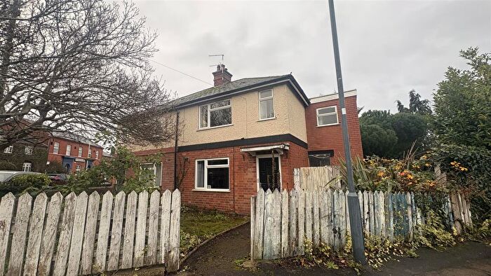 3 Bedroom Semi Detached House To Rent In Albion Street, Kenilworth, CV8