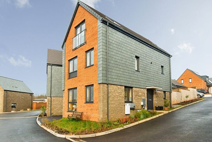 4 Bedroom Town House For Sale In Kibble Way, Callington, Cornwall, PL17