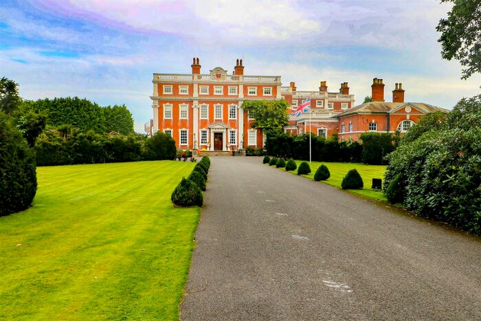 5 Bedroom Flat To Rent In Swinfen Hall, The Drive, Lichfield, WS14