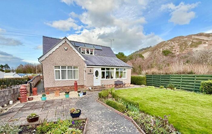 3 Bedroom House For Sale In Old Mill Road, Penmaenmawr, LL34