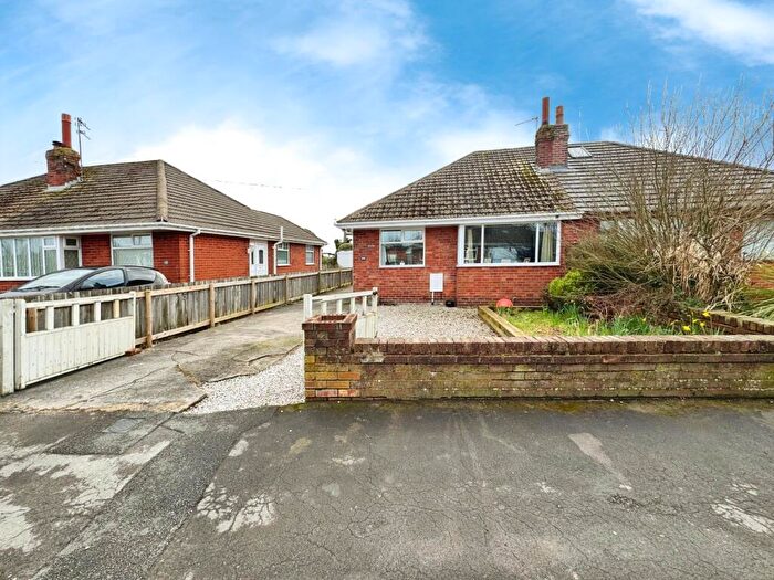 2 Bedroom Bungalow For Sale In Meadow Croft Avenue, Hambleton, Poulton-le-Fylde, Lancashire, FY6
