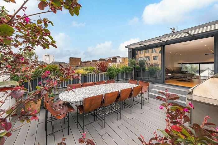 4 Bedroom Terraced House For Sale In Betterton Street, London, WC2H