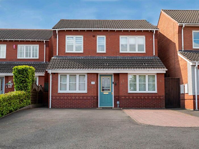 3 Bedroom Detached House For Sale In Mason Crescent, Swadlincote, Derbyshire, DE11