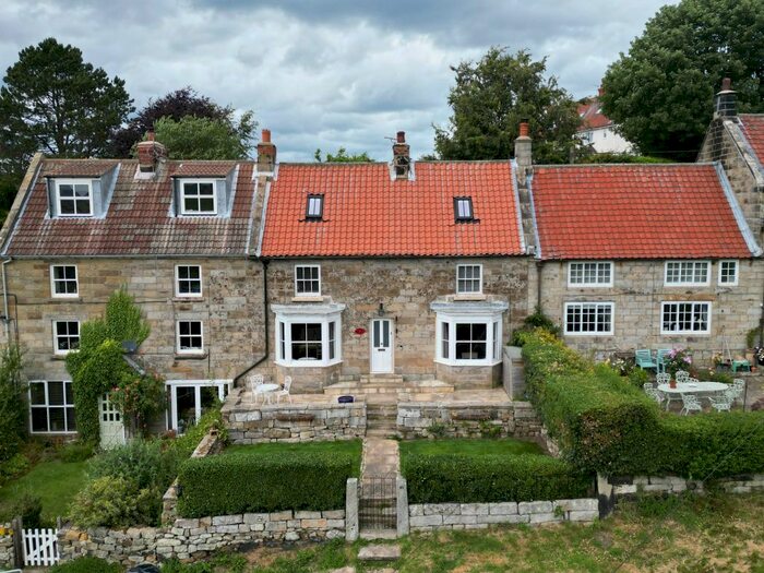 4 Bedroom Cottage For Sale In Briar Hill, Danby, Whitby, YO21