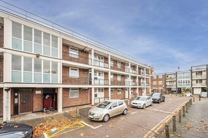 1 Bedroom Flat For Sale In Canary Wharf, Canary Wharf, London, E14