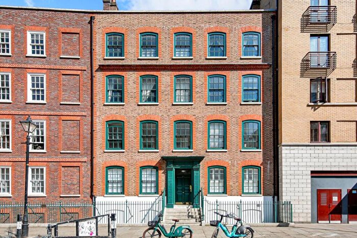 2 Bedroom Apartment To Rent In Spital Square, Spitalfields, E1