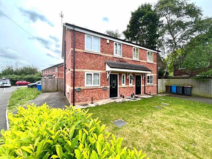 3 Bedroom Semi-Detached House To Rent In Ivory Close, Manchester, M30