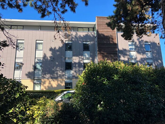 2 Bedroom Flat To Rent In Newsom Place, St Albans, AL1