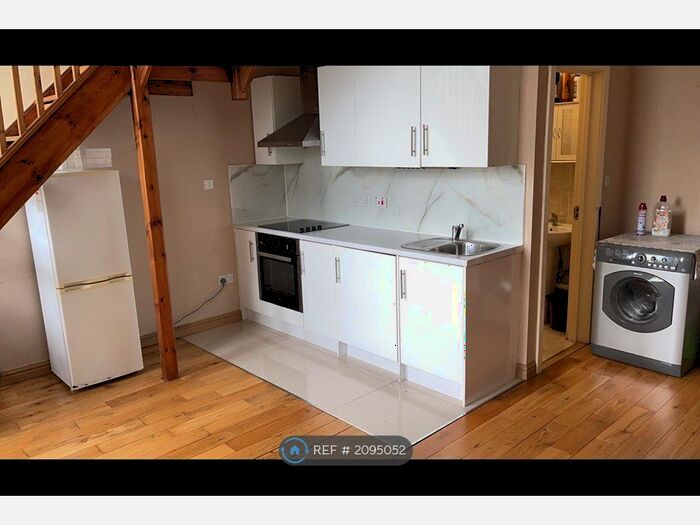 1 Bedroom Flat To Rent In Hertford Road, London, N9