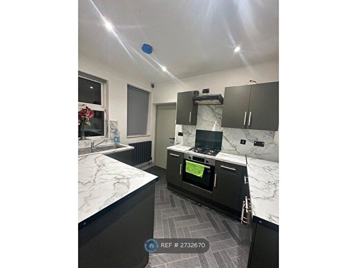 1 Bedroom Flat To Rent In Walthall Street, Crewe, CW2