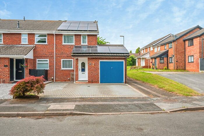 2 Bedroom End Of Terrace House For Sale In Mellwaters, Wilnecote, Tamworth, Staffordshire, B77