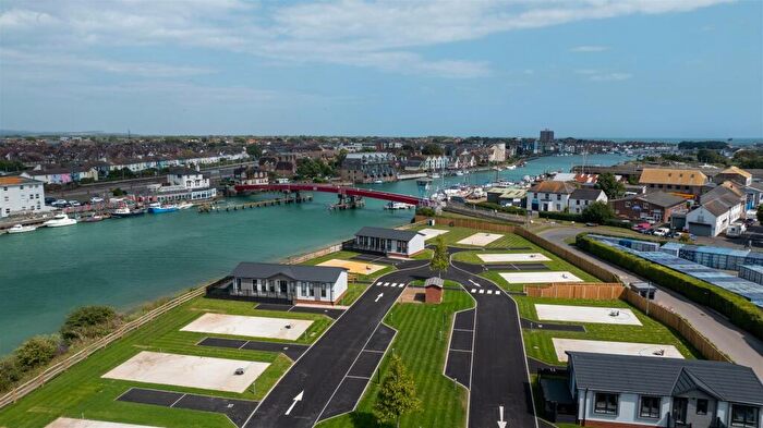 Park Home For Sale In Littlehampton Marina, Ferry Road, Littlehampton, BN17