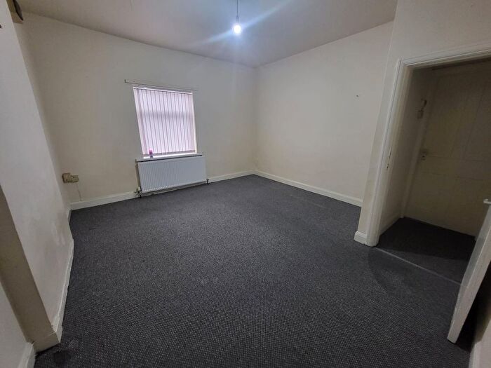 2 Bedroom Flat To Rent In Wolverhampton Street, Dudley, DY1