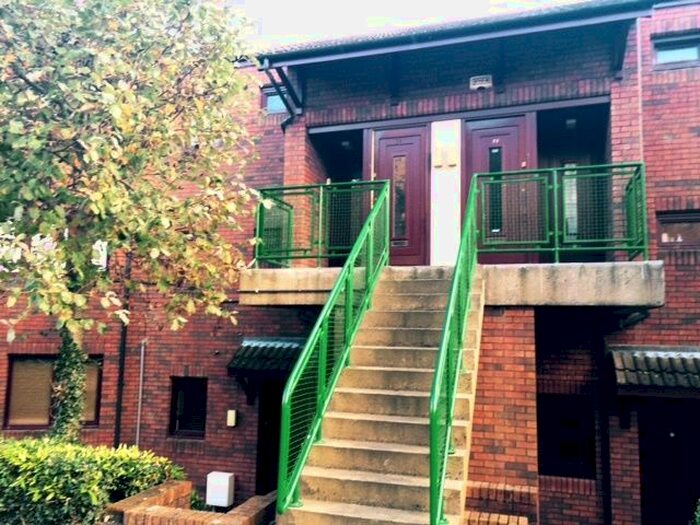 1 Bedroom Flat To Rent In Stranmillis Court, Belfast, BT9