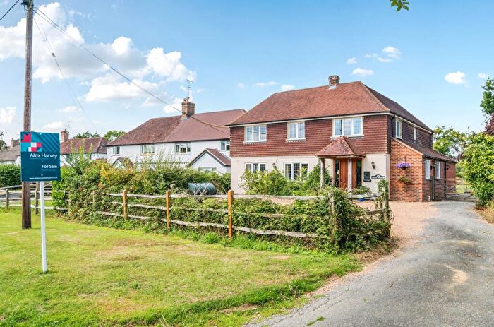 5 Bedroom Detached House For Sale In Trout Lane, Barns Green, RH13