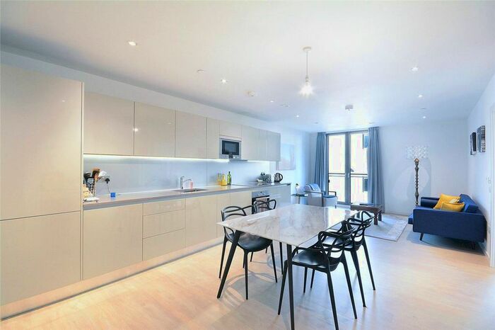 2 Bedroom Flat To Rent In Gabriel Walk, Elephant And Castle, SE1