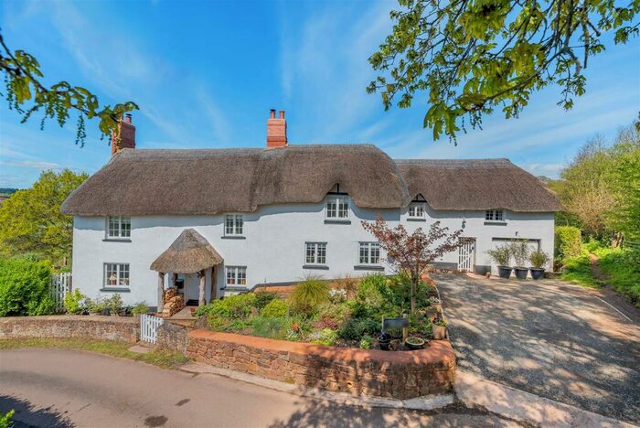 4 Bedroom Detached House For Sale In Upton Hellions, Crediton, EX17